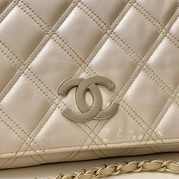 Vintage Chanel Quilted Leather Flap Bag - Light Grey - Picture 11 of 13